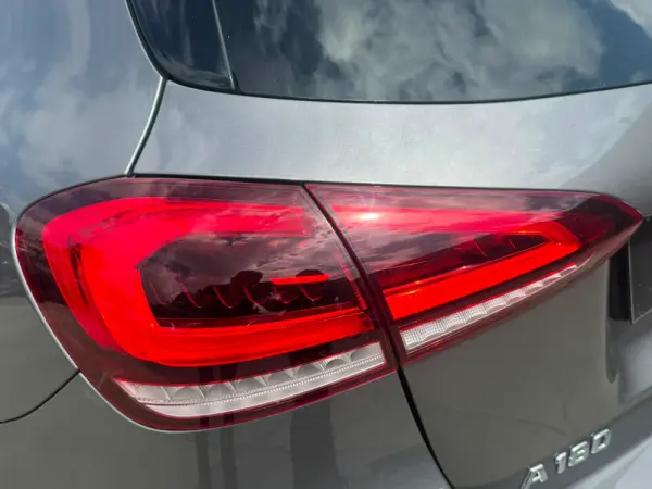 Mercedes-Benz A 180 AMG LINE ECRA FULL LED 12