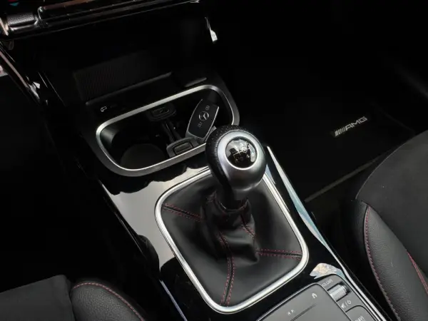 Mercedes-Benz A 180 AMG LINE ECRA FULL LED 23