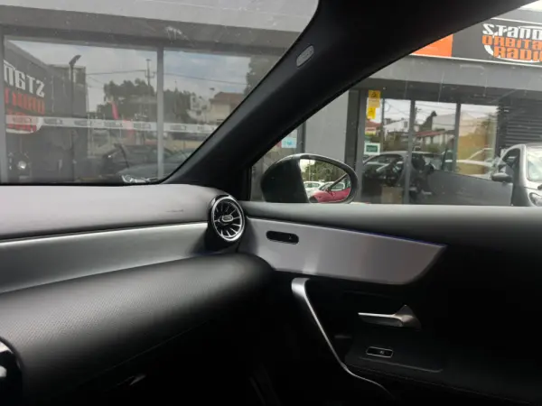 Mercedes-Benz A 180 AMG LINE ECRA FULL LED 26
