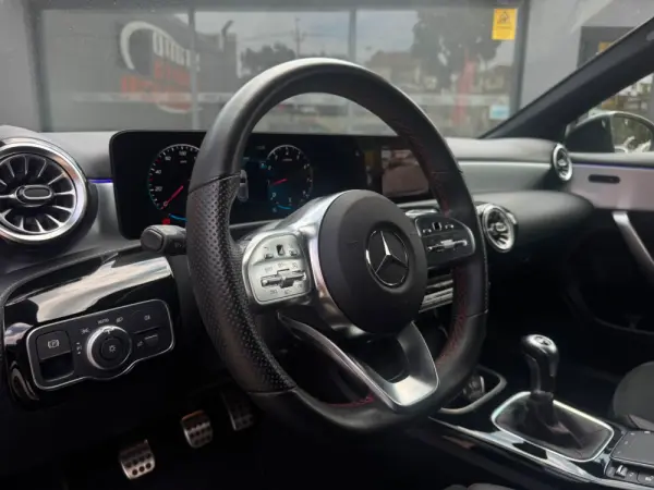 Mercedes-Benz A 180 AMG LINE ECRA FULL LED 31
