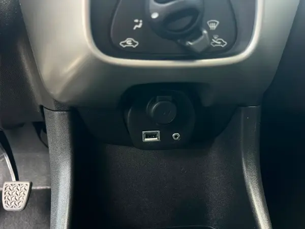 Peugeot 108 1.0 e-VTi Active 11