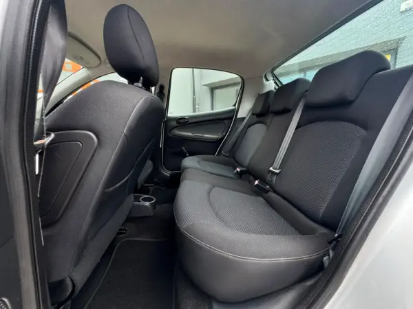 Peugeot 206 1.1 Trendy 17