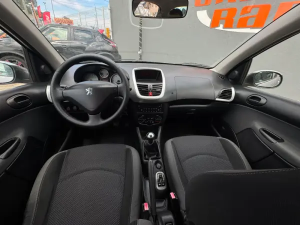 Peugeot 206 1.1 Trendy 18