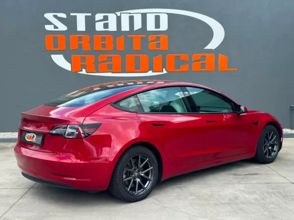 Tesla Model 3 Standard Range Plus RWD 5
