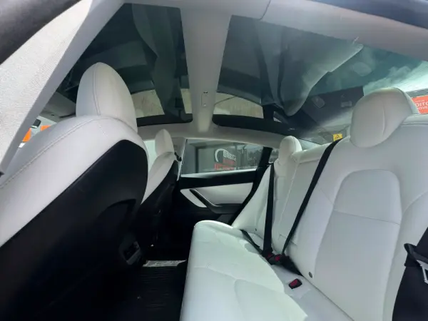 Tesla Model 3 Standard Range Plus RWD 16