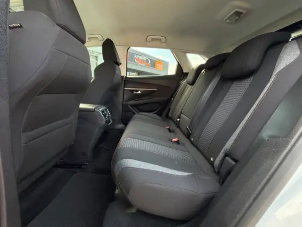 Peugeot 3008 1.5 BlueHDi Allure EAT8 20