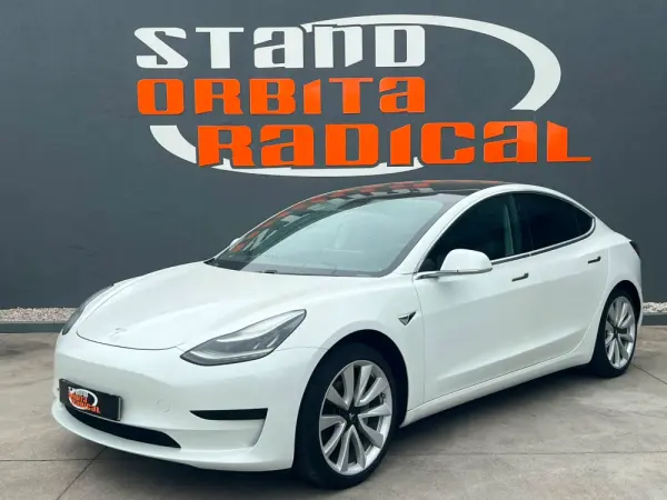 Tesla Model 3 Standard RWD Plus 1