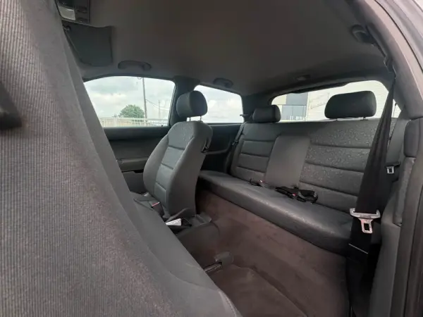 Audi A3 1.6 6