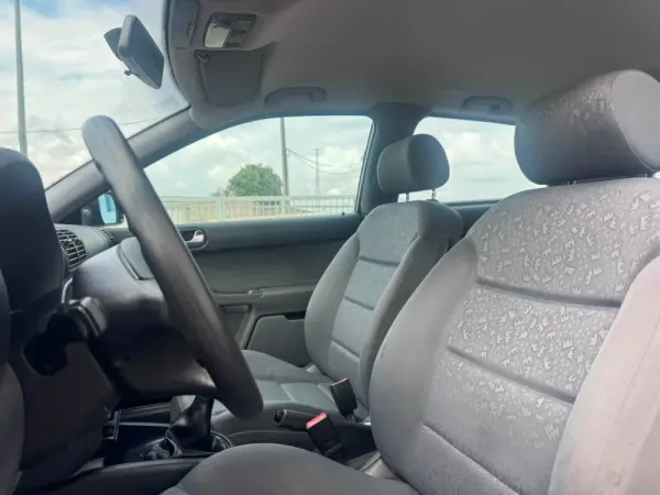 Audi A3 1.6 9