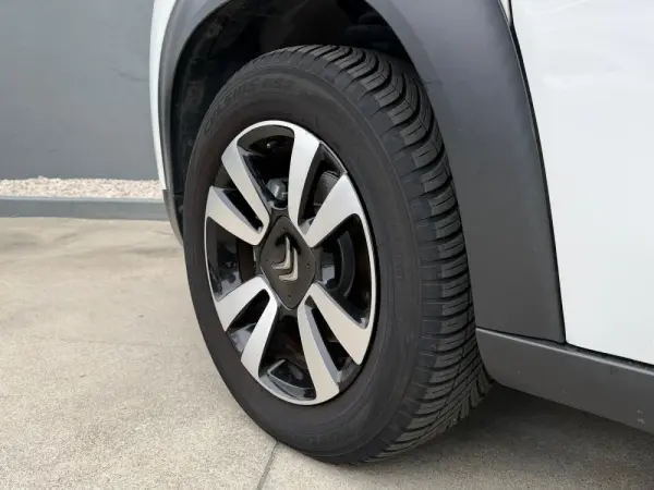 Citroen C3 Aircross 1.2 PureTech C-Series 8
