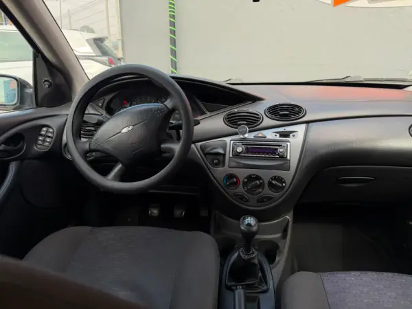 Ford Focus SW 1.4 Comfort 17