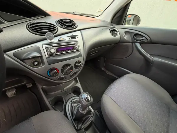 Ford Focus SW 1.4 Comfort 19