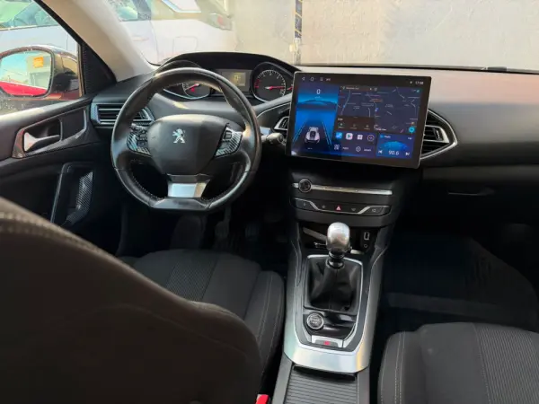 Peugeot 308 1.6 e-HDi Allure J17 16