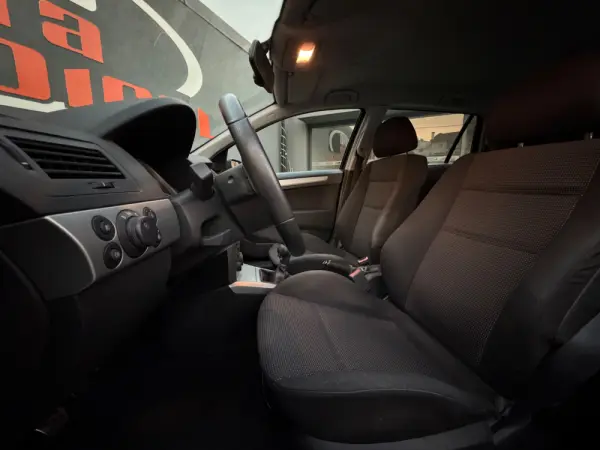 Opel Astra Caravan 1.4 Cosmo Plus 11