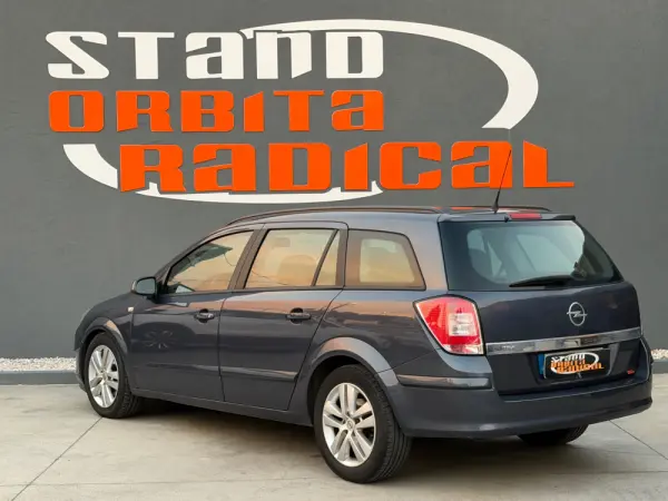 Opel Astra Caravan 1.4 Cosmo Plus 4