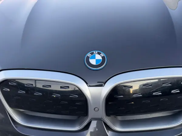 BMW iX3 Inspiring 26