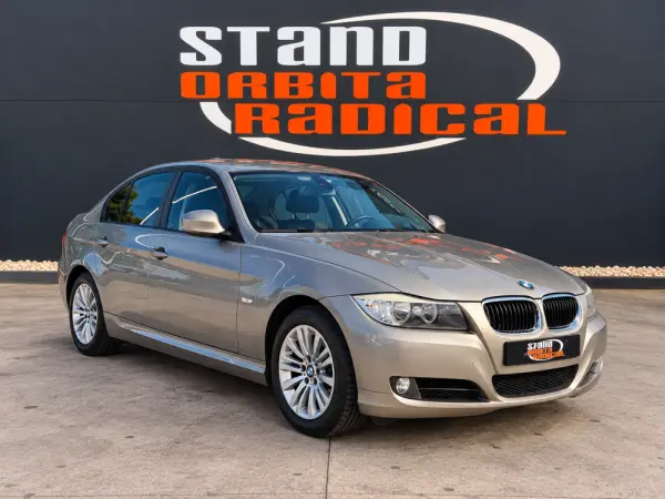 BMW 318 d Dynamic 2