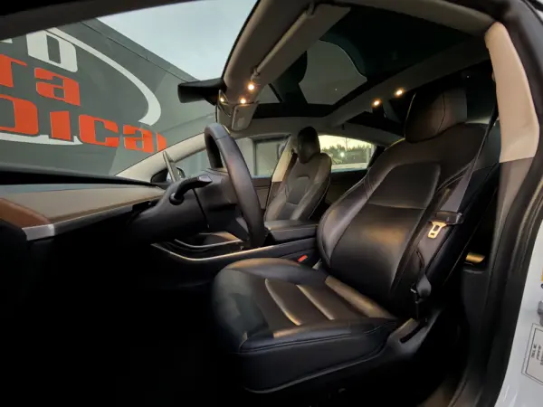 Tesla Model 3 Standard RWD Plus 6