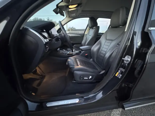 BMW iX3 Inspiring 17