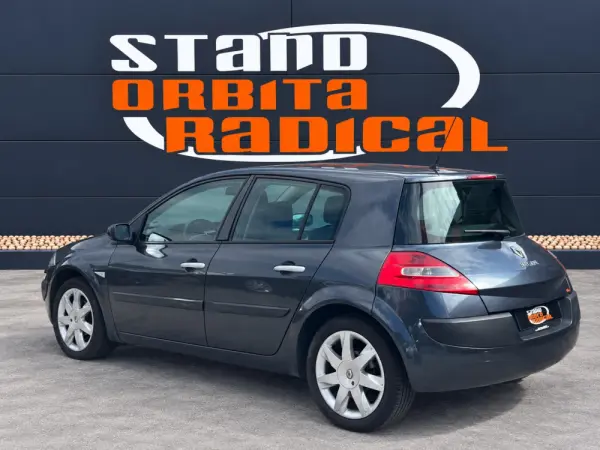 Renault Mégane 1.5 dCi Dynamique 4