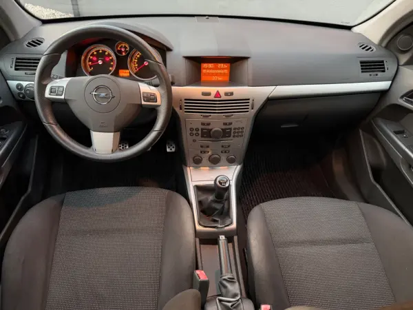 Opel Astra Caravan 1.4 Cosmo Plus 20