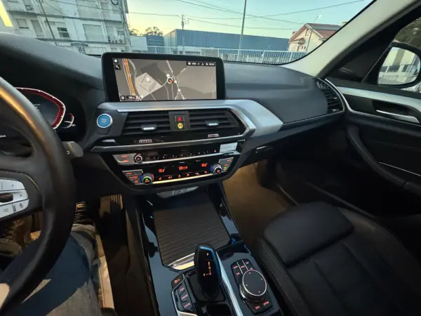 BMW iX3 Inspiring 15