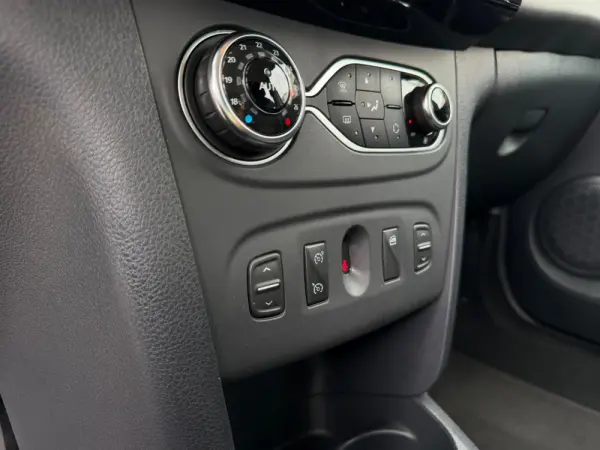 Dacia Sandero 1.5 dCi SL Stepway of Life 15