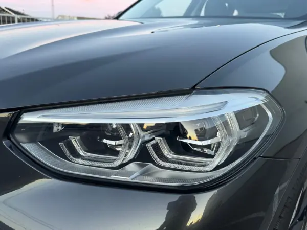 BMW iX3 Inspiring 27