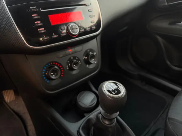 Fiat Punto 1.2 Lounge S&S 12