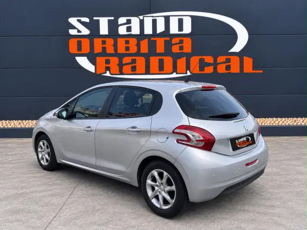 Peugeot 208 1.4 HDi Active 4