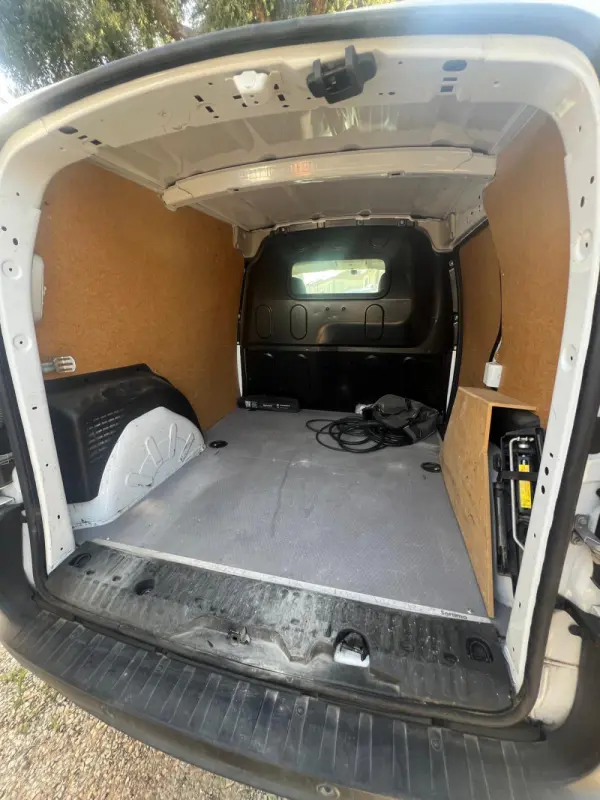 Renault Kangoo Maxi 33 (c/ Bateria) 9