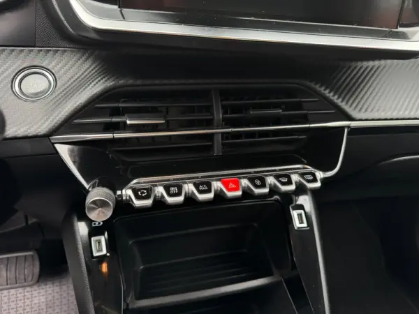 Peugeot e-2008 50 kWh Active 9