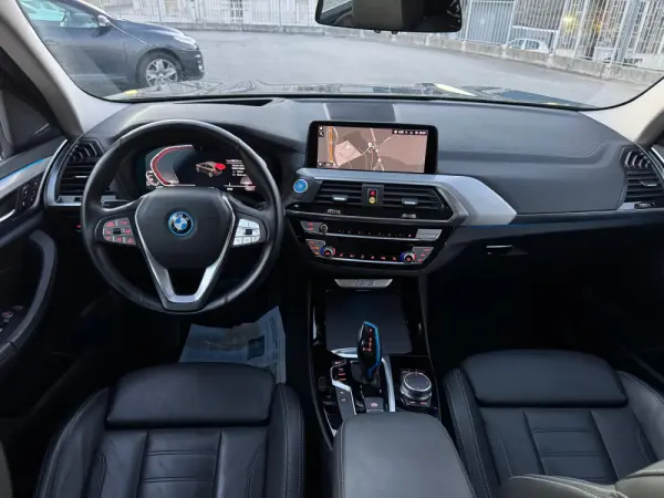 BMW iX3 Inspiring 6
