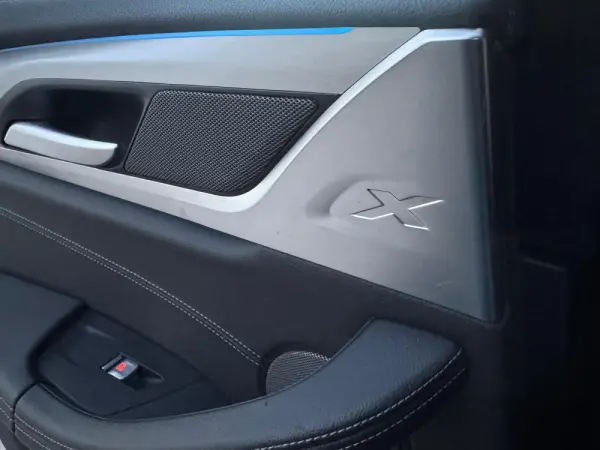 BMW iX3 Inspiring 18
