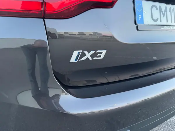 BMW iX3 Inspiring 31