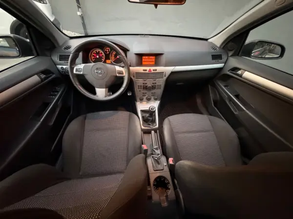 Opel Astra Caravan 1.4 Cosmo Plus 19