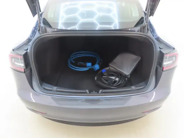 Tesla Model 3 Standard RWD Plus 9