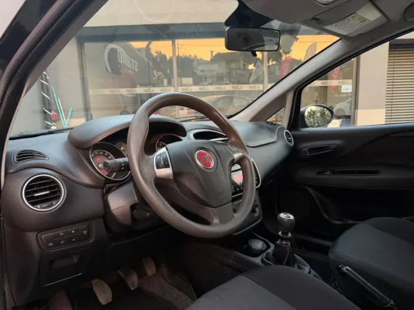 Fiat Punto 1.2 Lounge S&S 9