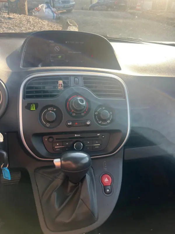 Renault Kangoo Maxi 33 (c/ Bateria) 8