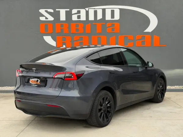 Tesla Model Y Long Range Tração Integral 4