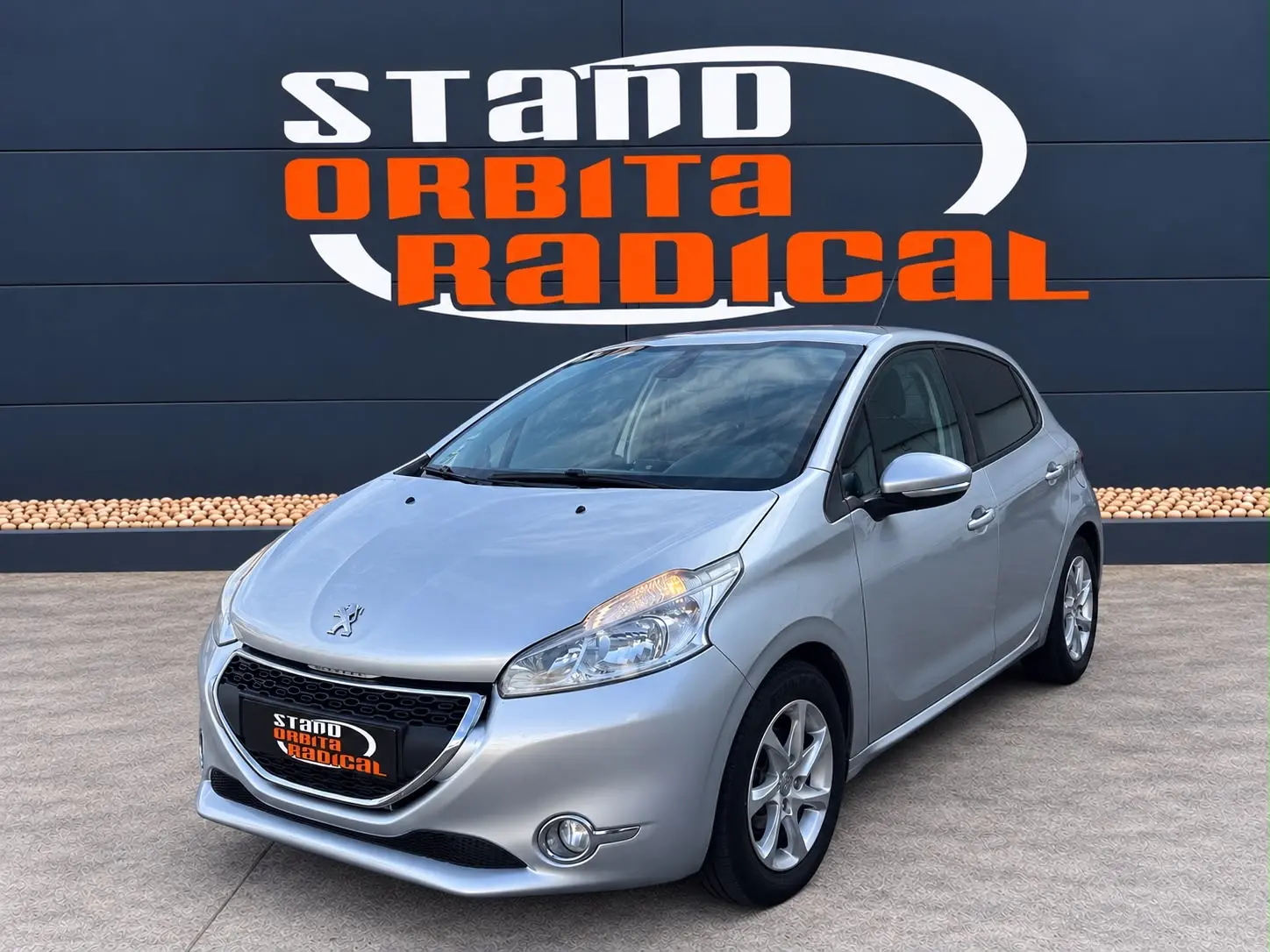 Peugeot 208 1.4 HDi Active 1