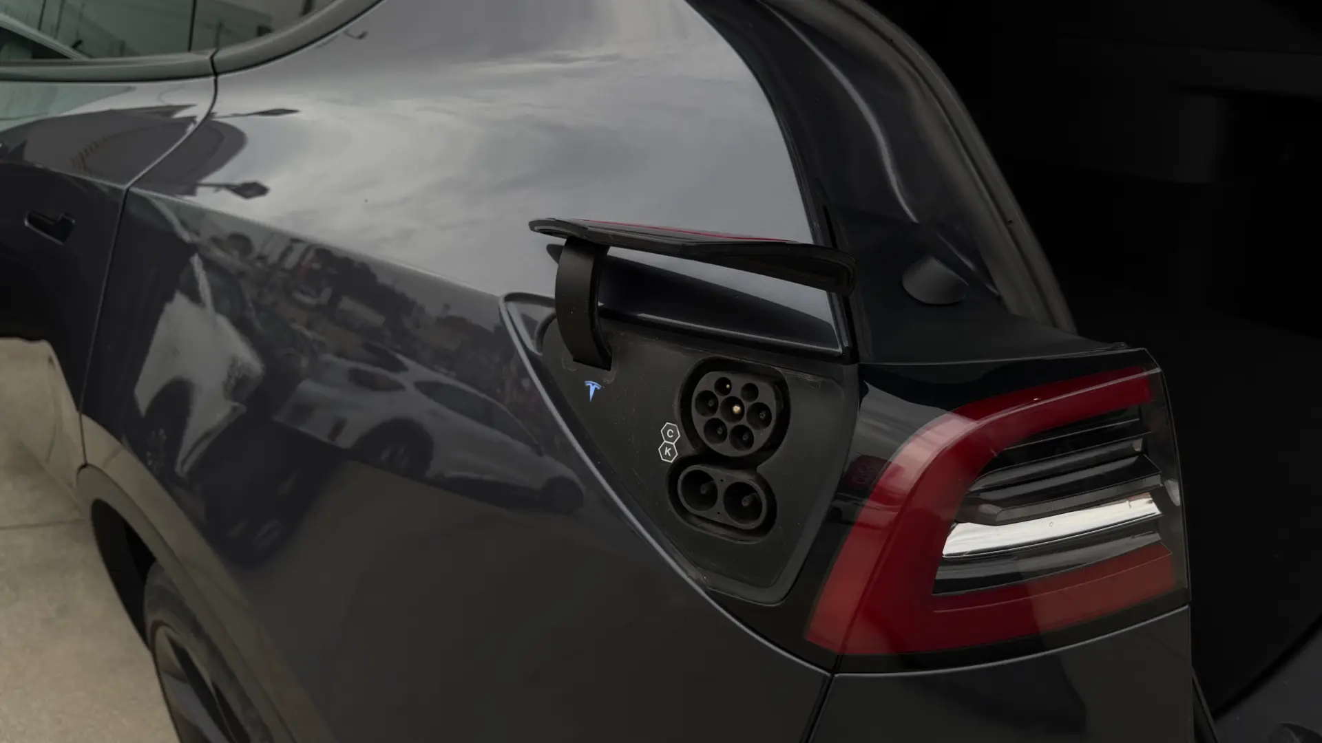 Tesla Model Y Long Range Tração Integral 22