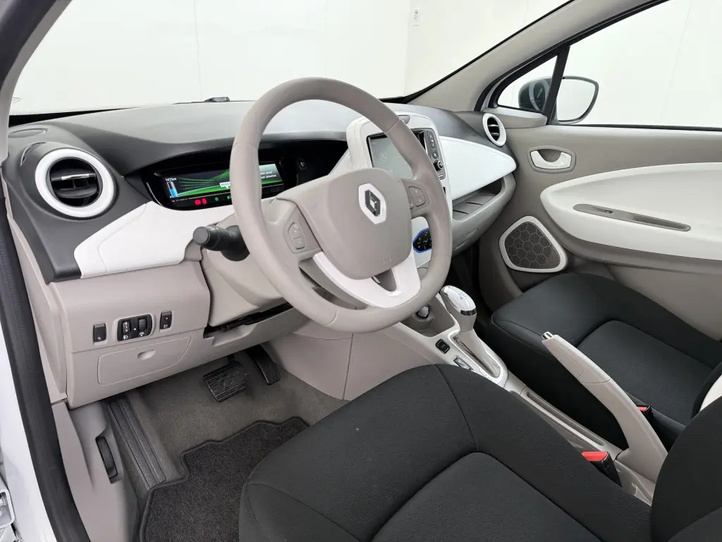 Renault Zoe (c/ Bateria 52kw 7
