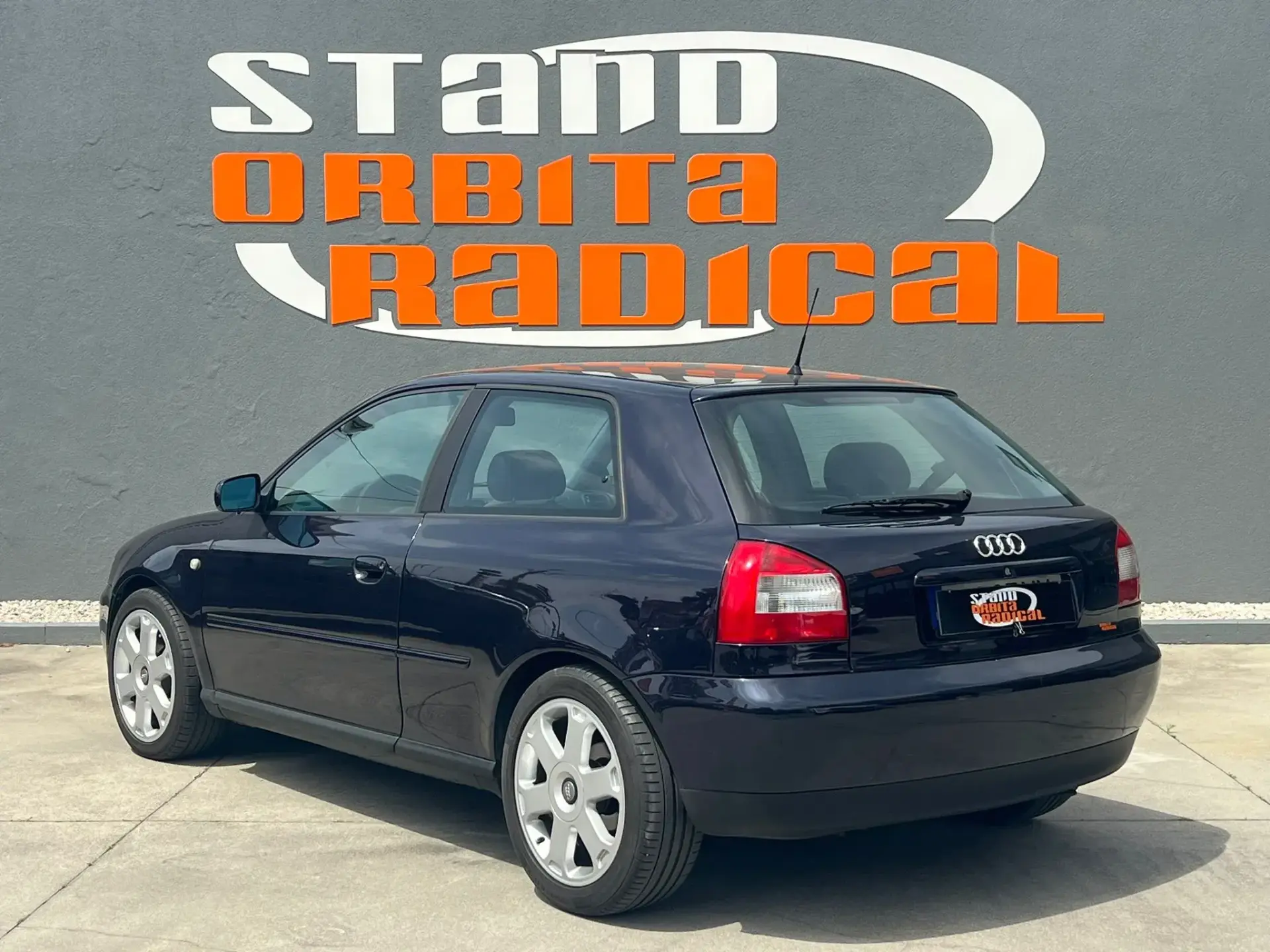 Audi A3 1.9 TDi Attraction 4