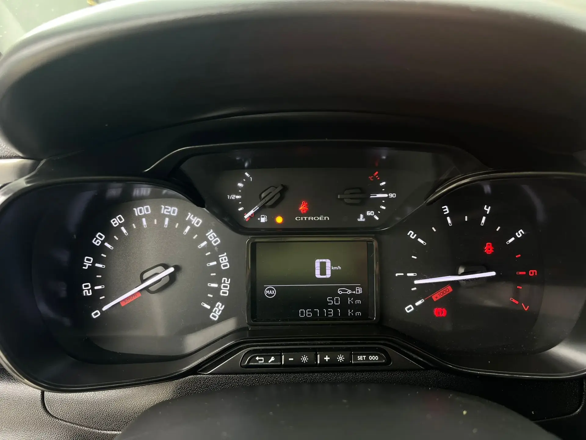 Citroen C3 1.2 PureTech C-Series 11
