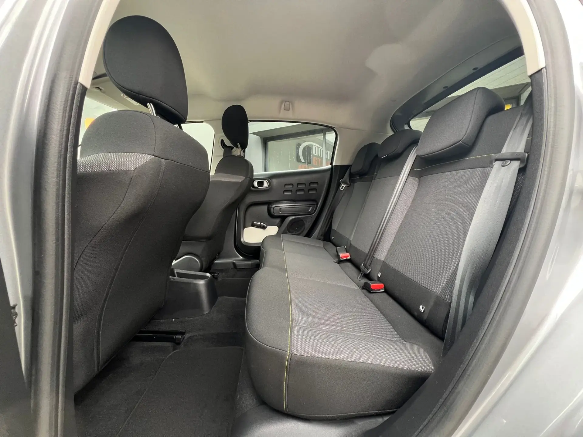 Citroen C3 1.2 PureTech C-Series 16