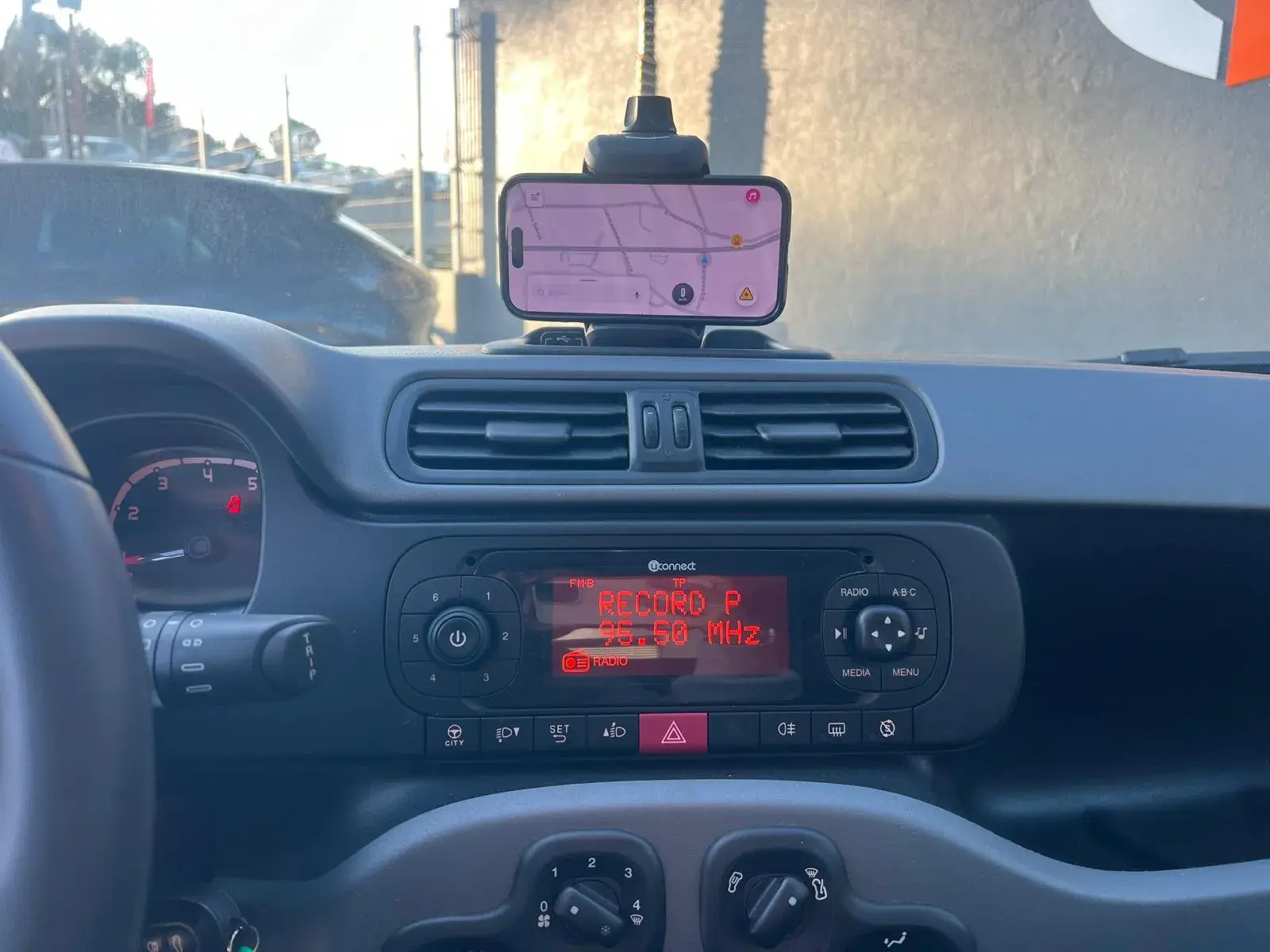 Fiat Panda hibrido city life 5
