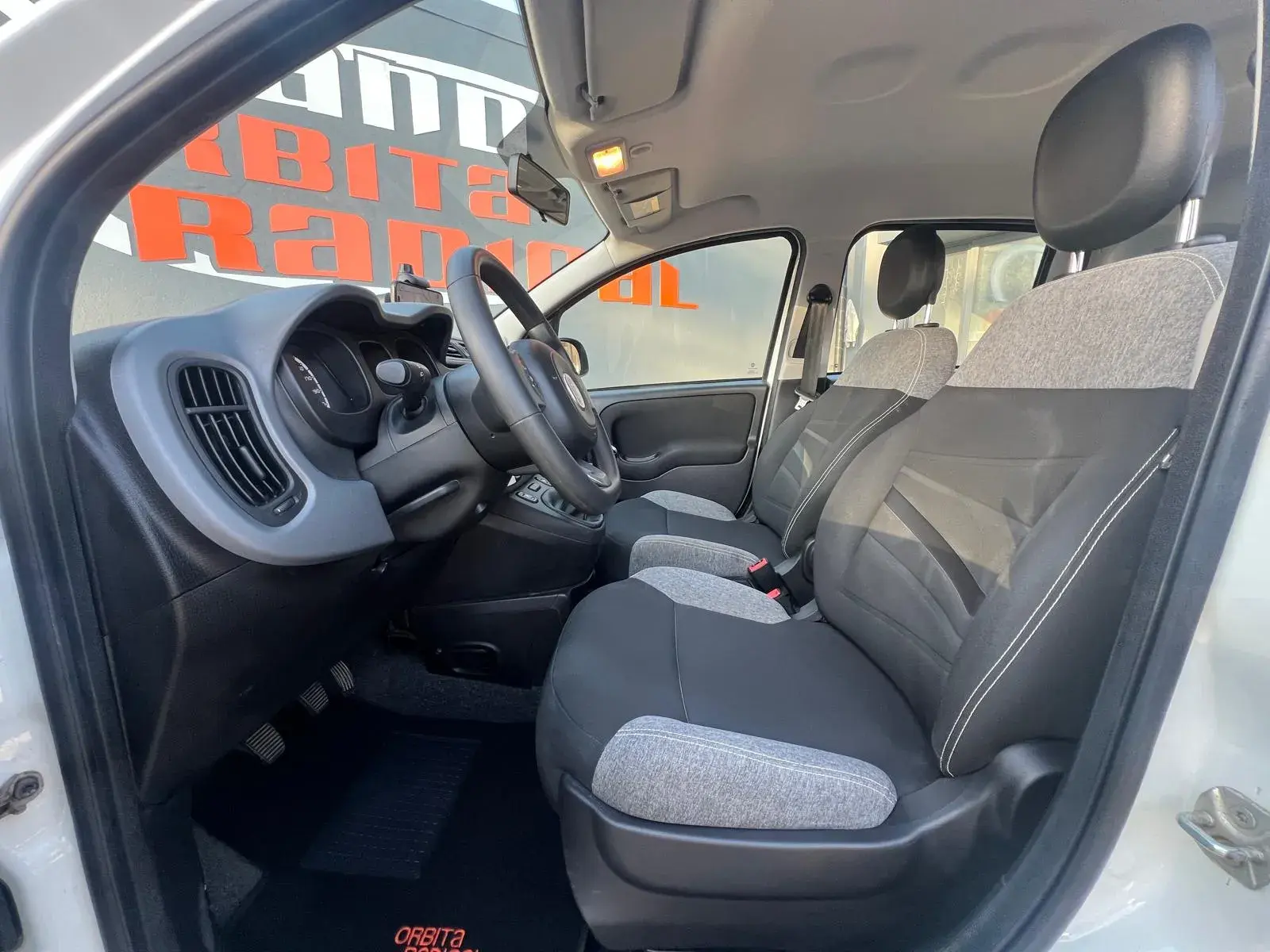 Fiat Panda hibrido city life 9