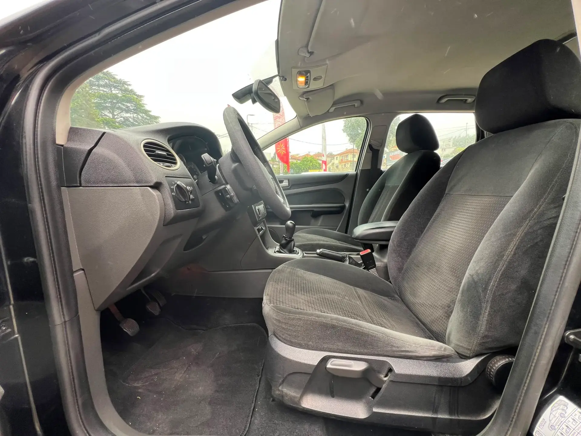 Ford Focus 1.6 TDCi 1st Edition 6