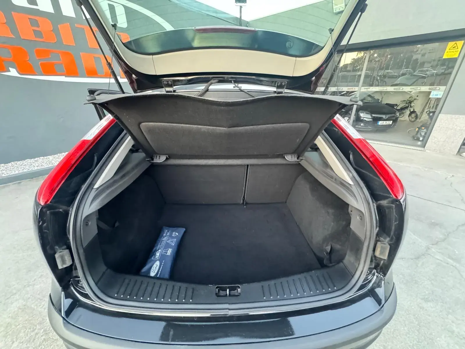 Ford Focus 1.6 TDCi Connection 10